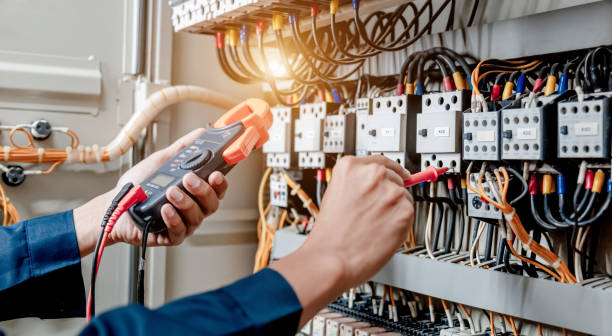 Best Commercial Electrician Services  in West Des Moines, IA